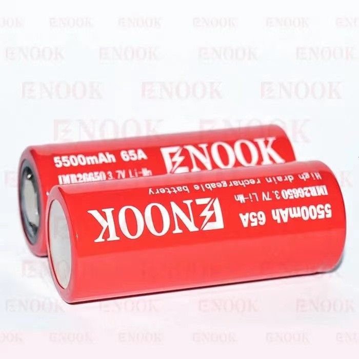 5500mAh 3.7V lithium ion 26650 pin sạc lại 18650 pin phẳng trên cao