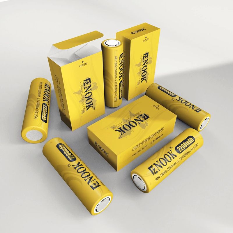 Doublepow Giá bán buôn 18650 3.7V 2200mah pin sạc 40A 3.7V mod 18650 pin Li-ion màu vàng